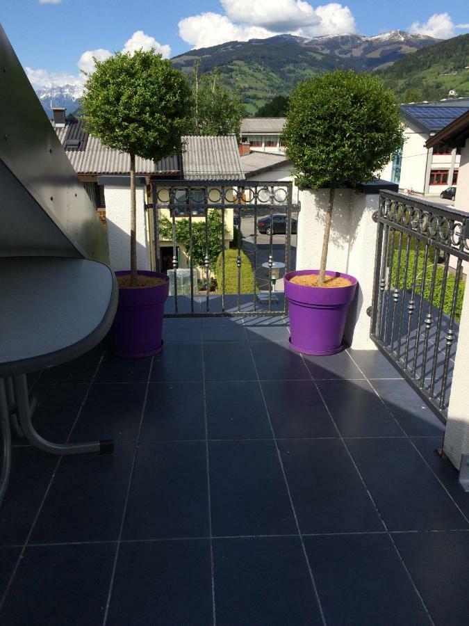 Haus Lara Marie Apartamento Zell am See Exterior foto